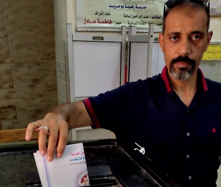 الأمين العام لحزب الغد بالإسكندرية يدلي بصوته في انتخابات مجلس الشيوخ 2025